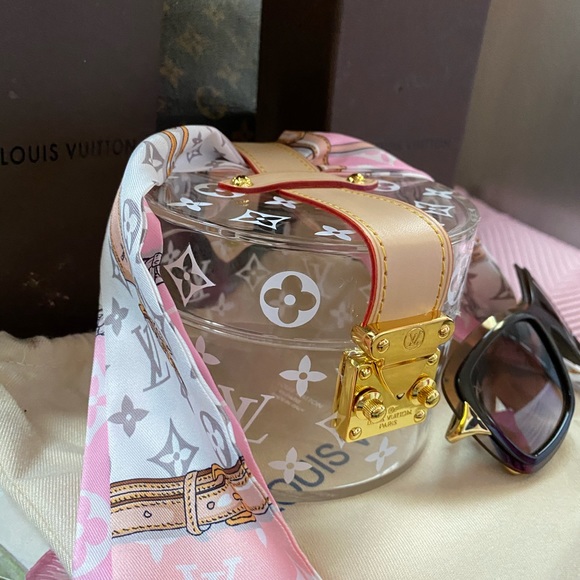 Tiny bitsy clear box clutch purse/hand bag - Picture 13 of 16